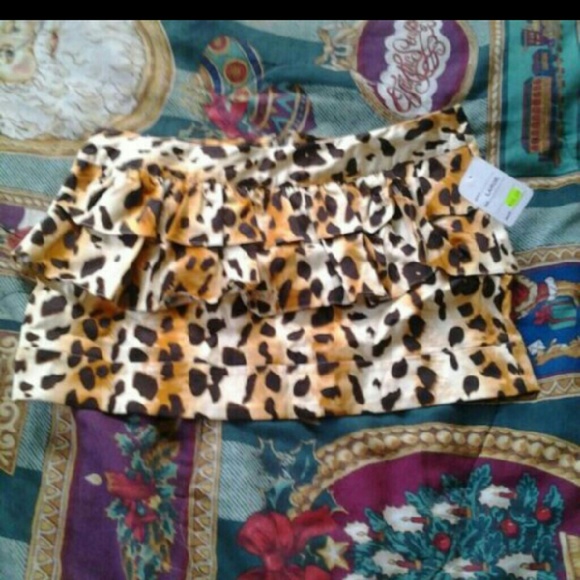 Leopard sz L skirt