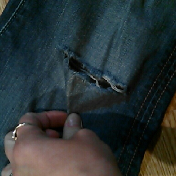 YOUR NEW FAVORITE FORM FITTING JEANS! - Picture 4 of 4