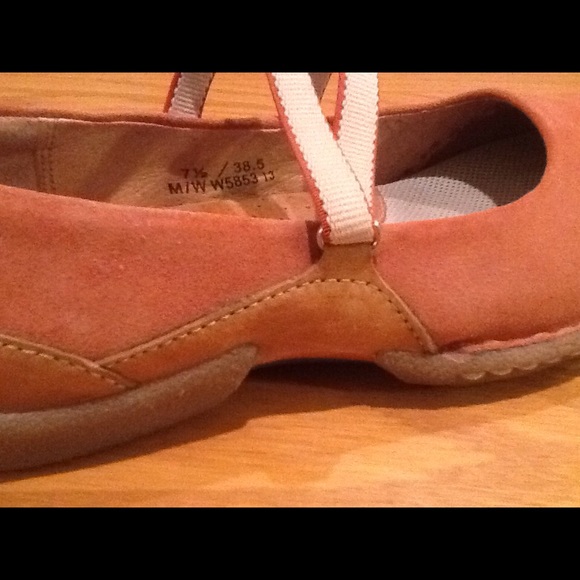 Born Suede size 7.5 Mary Jane shoes - Picture 2 of 4