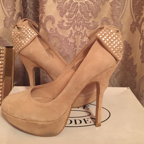 Heels! - Picture 2 of 3