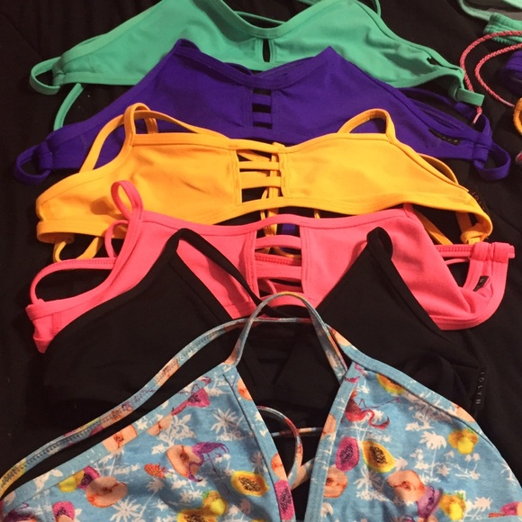 JOLYN - Picture 2 of 4