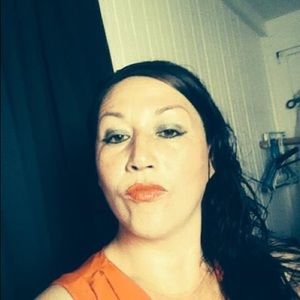 Meet your Posher, Elsa