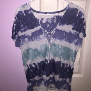 A brand new Mudd tee shirt