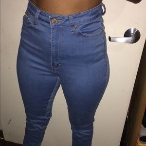 High waisted jeans