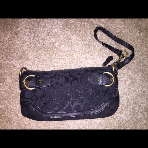 Small Coach Wrist Purse - Picture 2 of 3