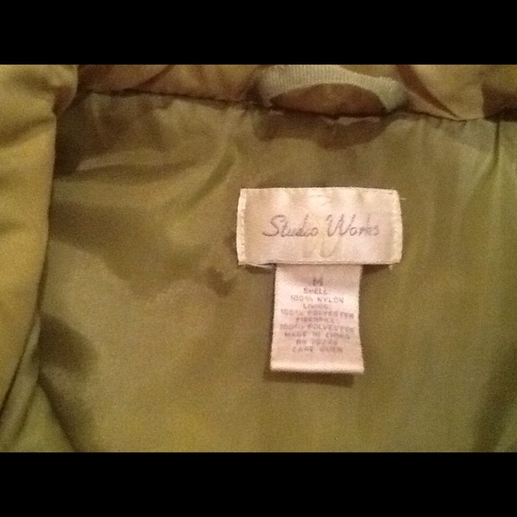 Studio Works size med vest - Picture 2 of 3