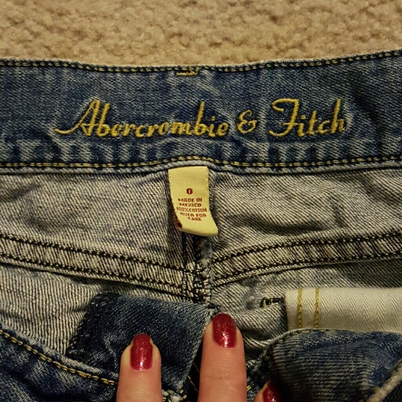 Abercrombie & Fitch mini skirt - Picture 3 of 4