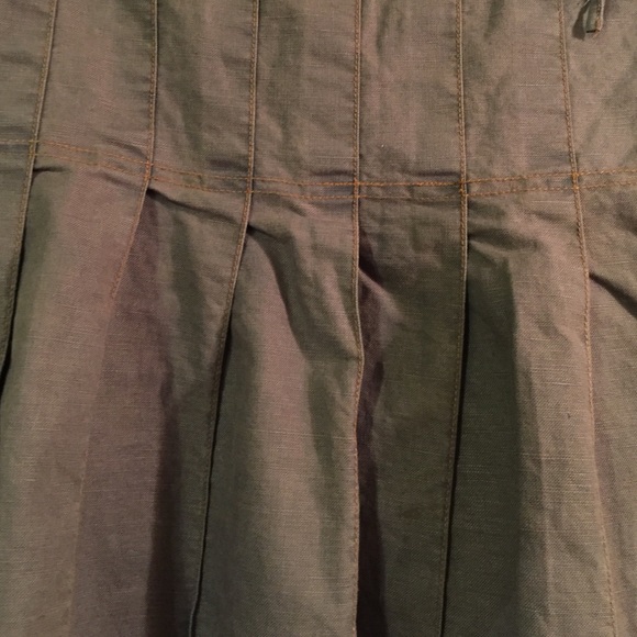 NWOT American Eagle Outfitters green pleated skirt - Picture 2 of 5