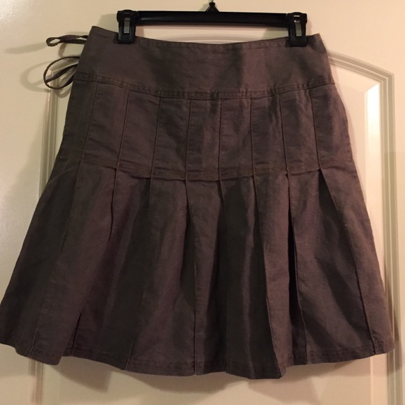 NWOT American Eagle Outfitters green pleated skirt - Picture 3 of 5