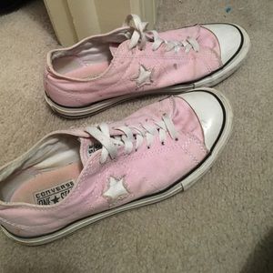Light pink converse