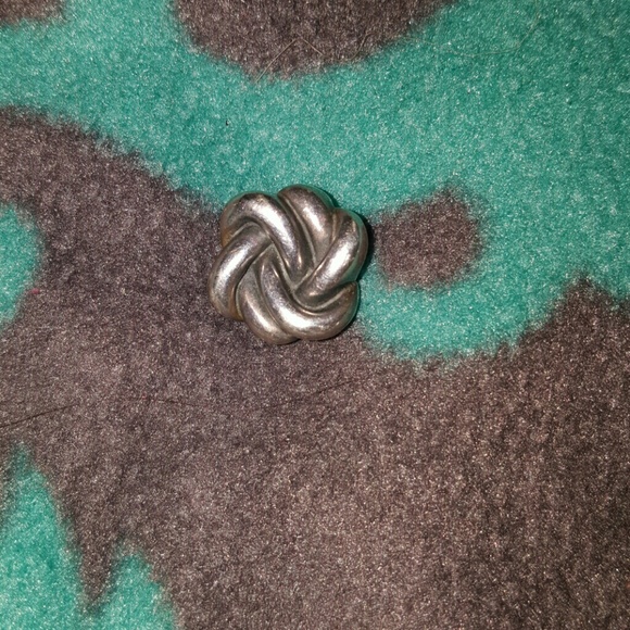 James avery pendant