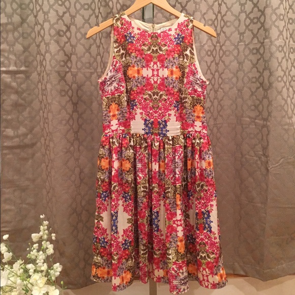 Maggy London Floral Print Dress🌸