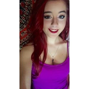 Meet your Posher, Lynnaea