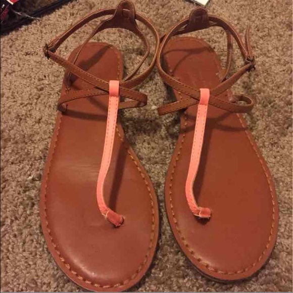 American eagle sandals - Picture 1 of 4