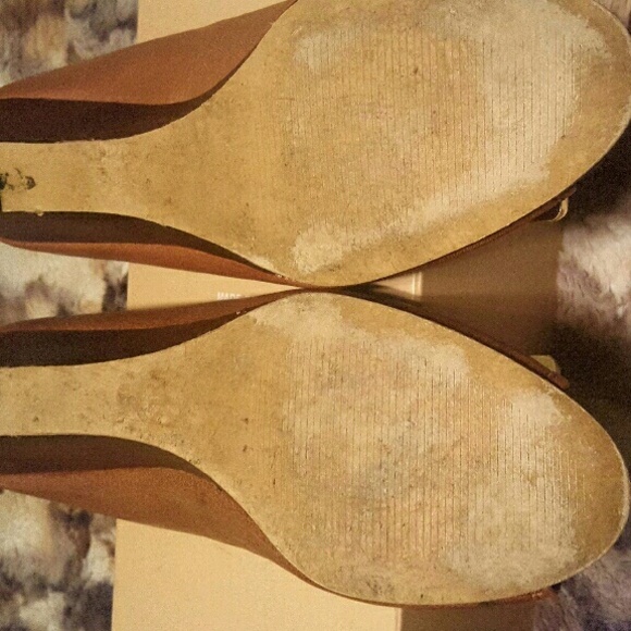 Michael Kors, Leather Beverly demi wedge size 8.5 - Picture 3 of 4