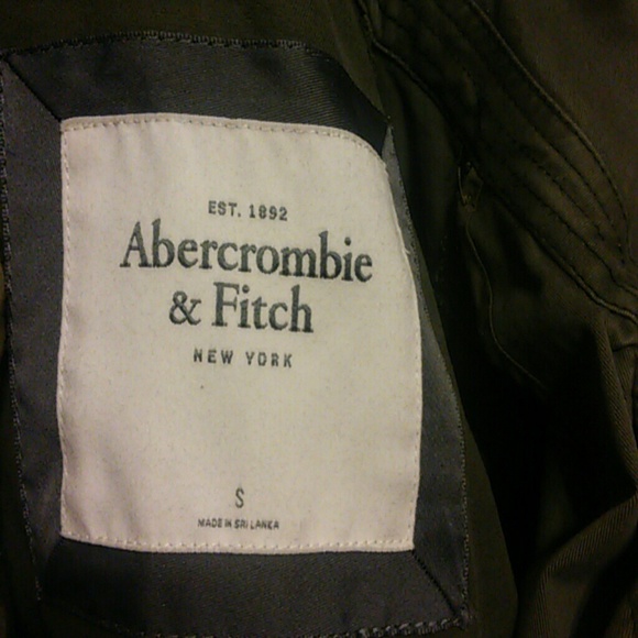 Size small on tag but fits like x small - Picture 2 of 2