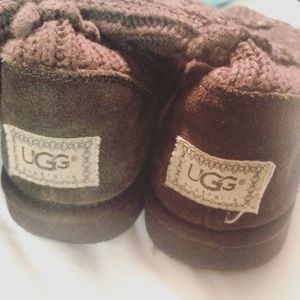 Brown sweater UGGs
