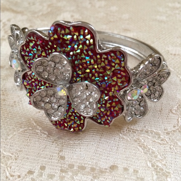 Jewelry - 🌹Statement Red Crystal Bracelet🌹