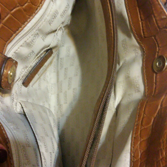 Michael kors bag! Really good condition! - Picture 4 of 4