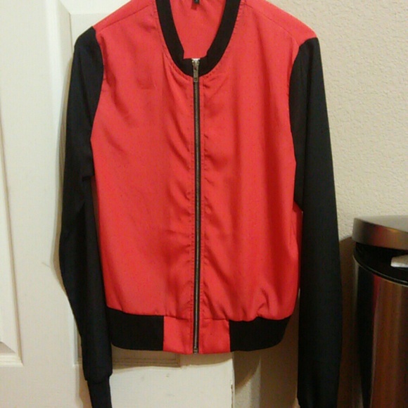 Red in style jacket - Picture 1 of 4