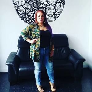 Meet your Posher, Sara