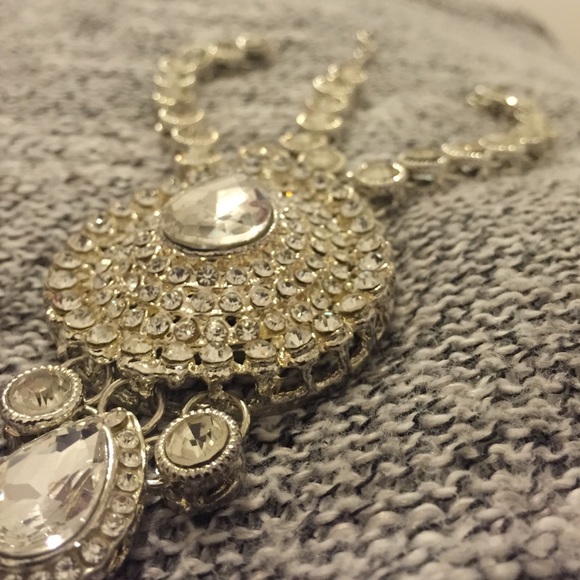 Headpiece - Picture 3 of 4