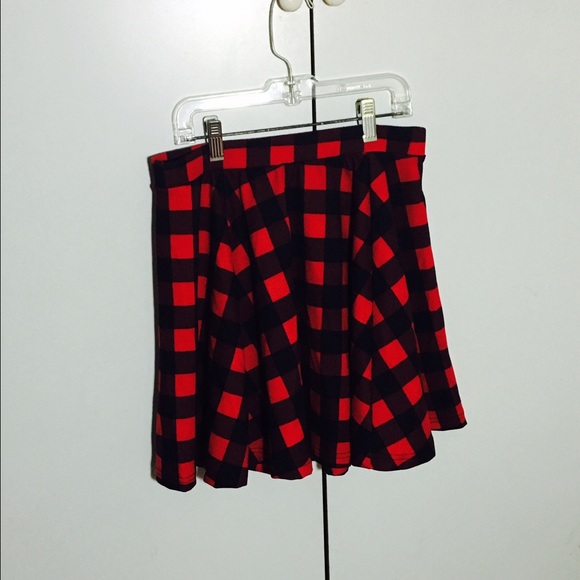 COTTON ON red plaid circle skirt