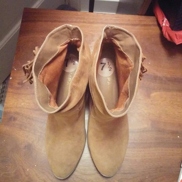 Heeled ankle boots with fringe - Picture 4 of 4