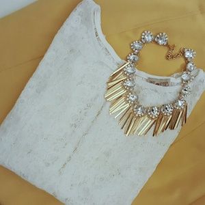 Gorgeous White Longsleeve Lace Blouse