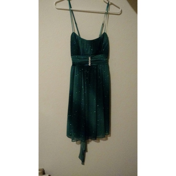 Green Dress !!
