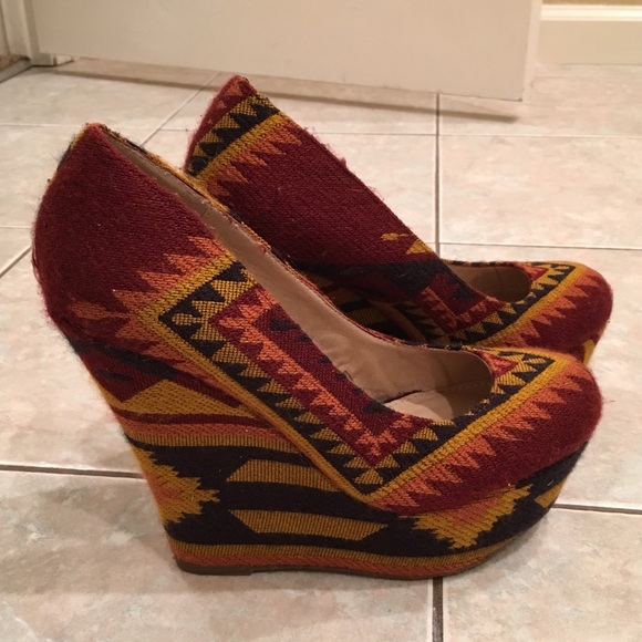 Steve Madden wedges