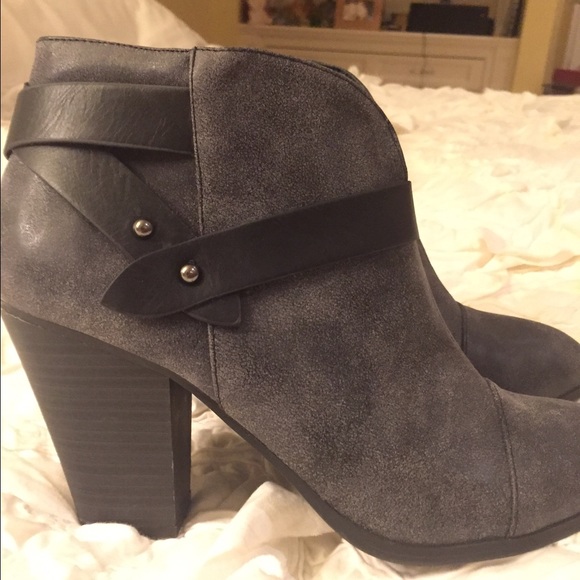 Gray Wedged Booties