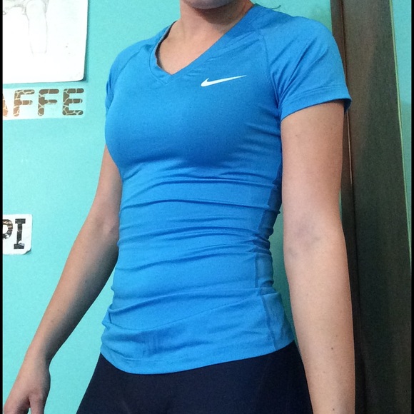 NIKE PRO dry-fit  V neck  shirt