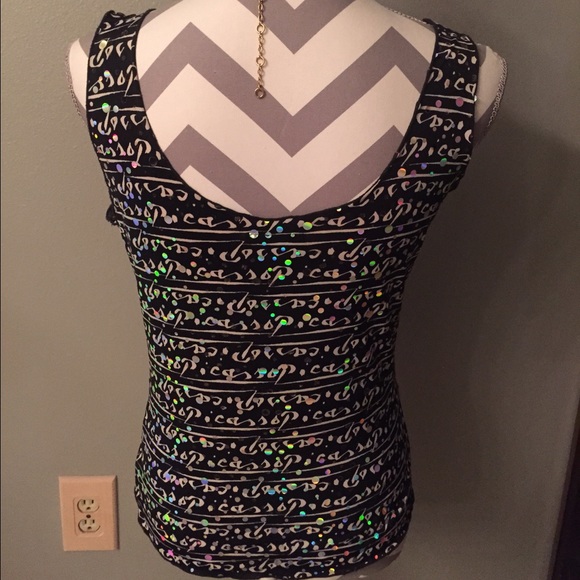 Colorful sparkle tank - Picture 2 of 4