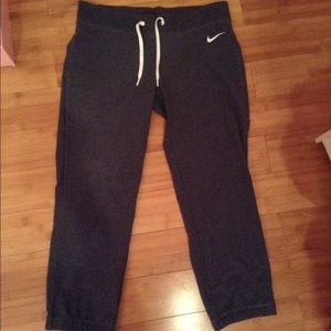 Nike scrunch crop pants