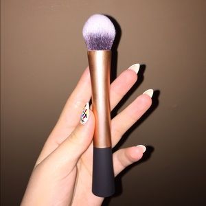 Makeup brush