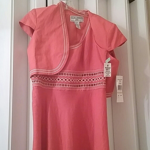 Dress - Picture 2 of 3
