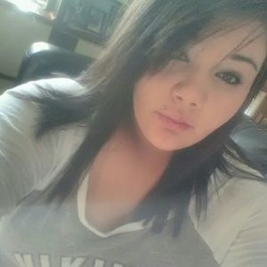 Meet your Posher, Hayley