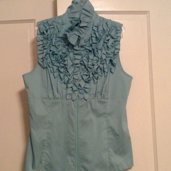 Debbie Shuchat Blue Ruffle Collar Sleeveless Top