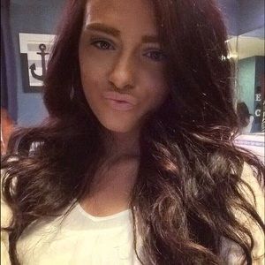 Meet your Posher, Kara