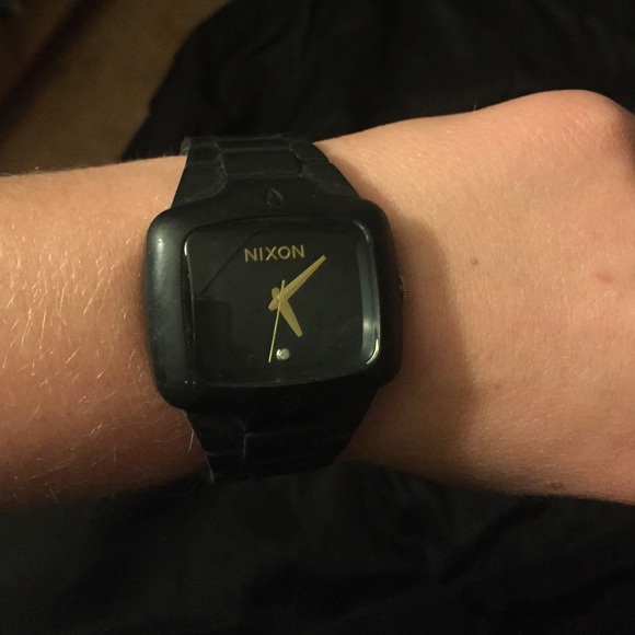 Nixon watch with real diamond(open to offers) - Picture 3 of 4