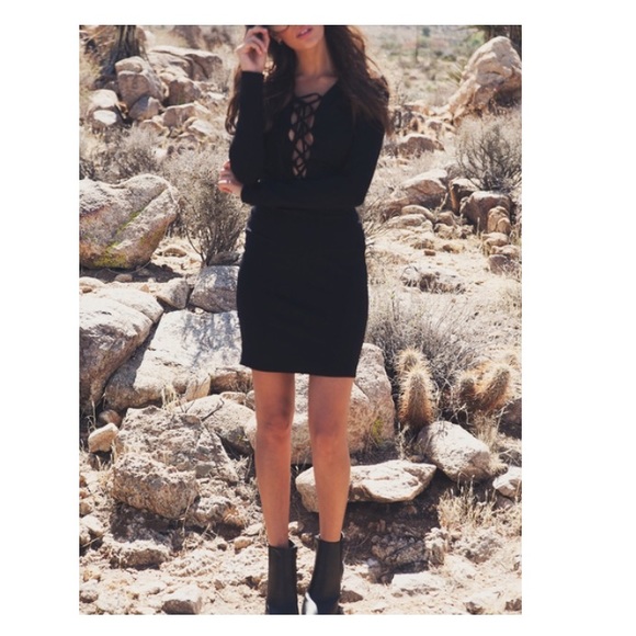 ❌SOLD❌ Deep V Black Dress - Picture 2 of 2