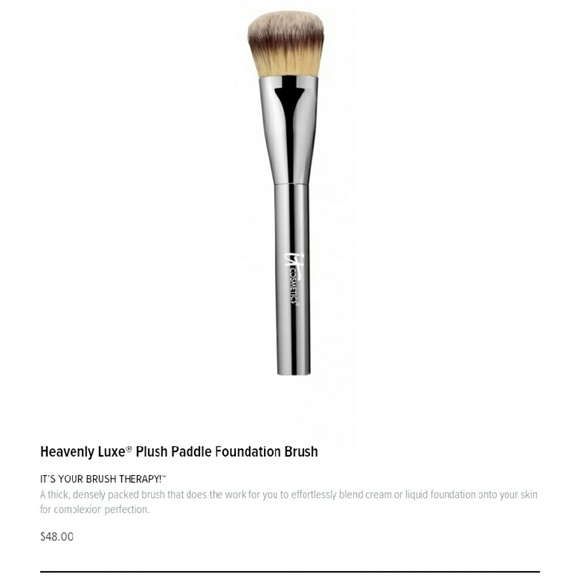IT Cosmetics Heavenly Luxe Paddle Brush
