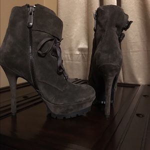 Sam Edelman Gray platform ankle boots