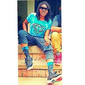 Meet your Posher, Danielle