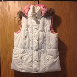 White/multicolor puffer vest