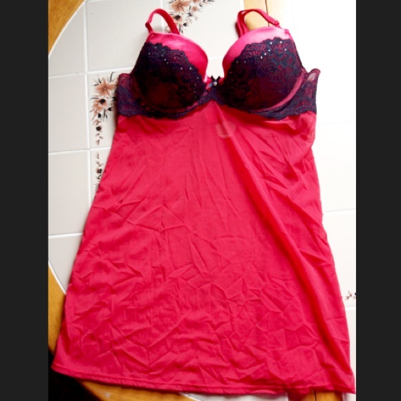 Gilligan & O'Malley red/ black chiffon babydoll!