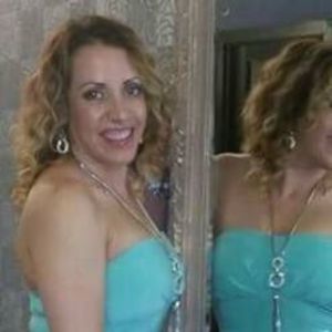 Meet your Posher, Gloria