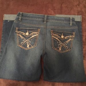 Brand New APT 9 Capris Sz 4