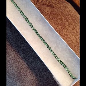 Tennis bracelet